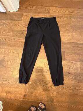 Trouvé Black Crepe Elastic Ankle Zip Jogger Dress Pants Size 0